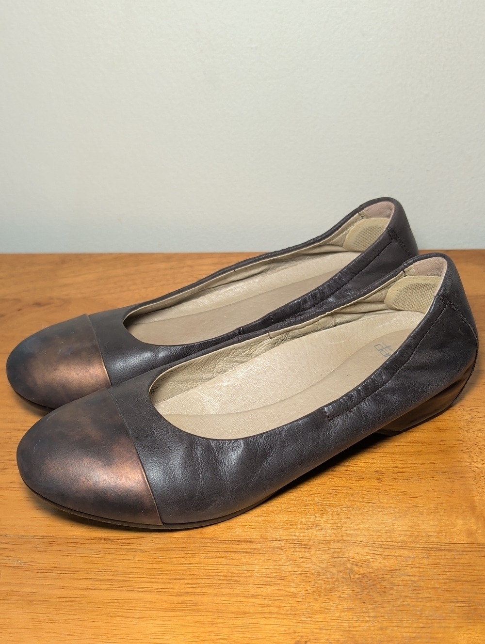 Dansko Lisanne Slip-On Shoes Brown Bronze Hidden Wedge Leather EU Size 38 US 8